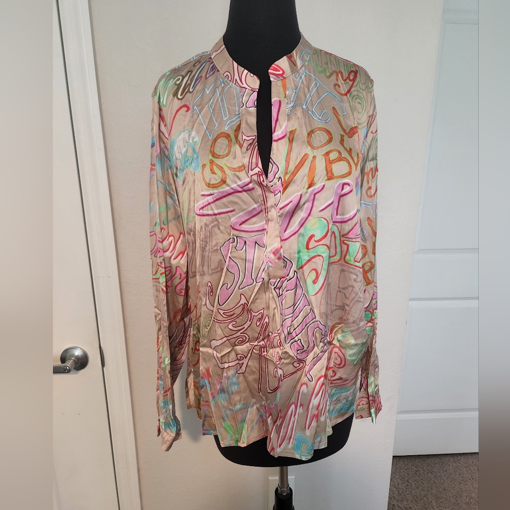 Neutral Multicolor Graphic Collarless Blouse - image 1